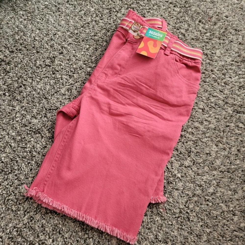 365 Kids from Garanimals Coral Denim Bermuda Shorts with Belt Size 10